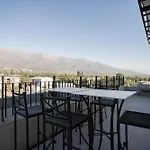 Perfect Lodging La Reina Connection And Comfort
